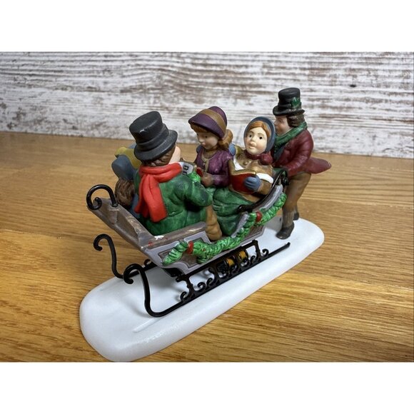 Dept 56 Caroling with Cratchit Family 58396 Heritage Village  Christmas Carol - Picture 5 of 13